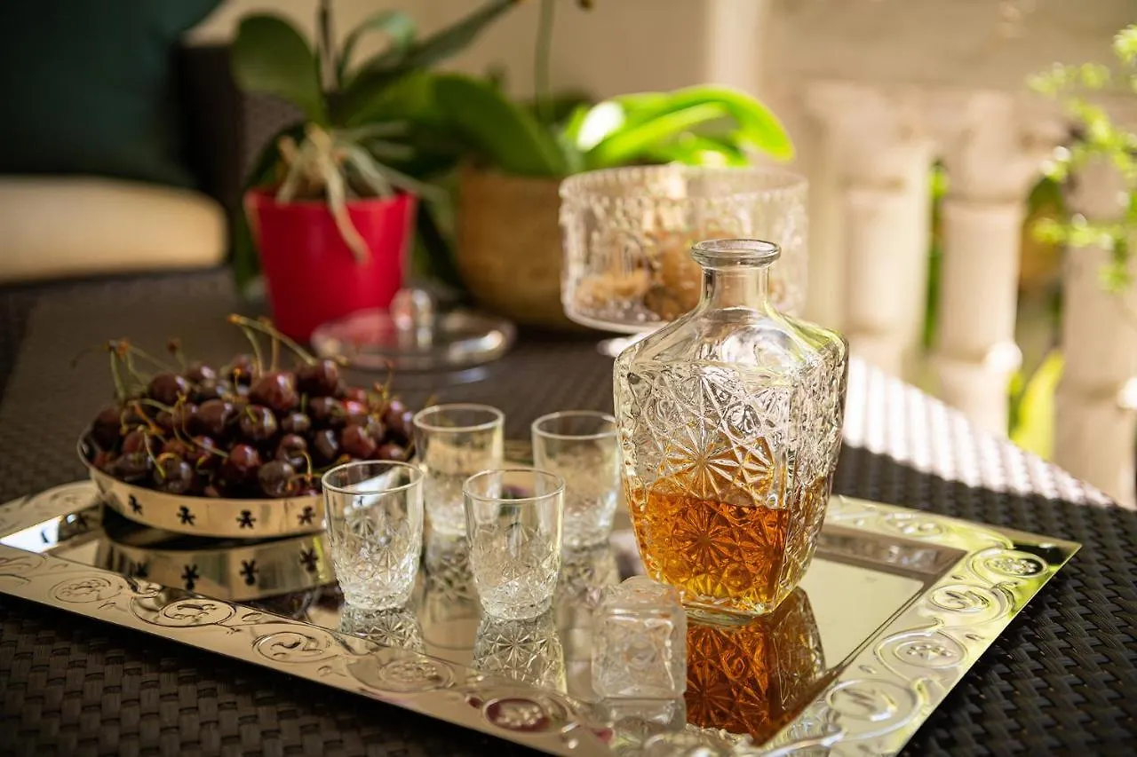 Bed & Breakfast Q-Riosity Boutique Rooms Quartu Sant'Elena Italy